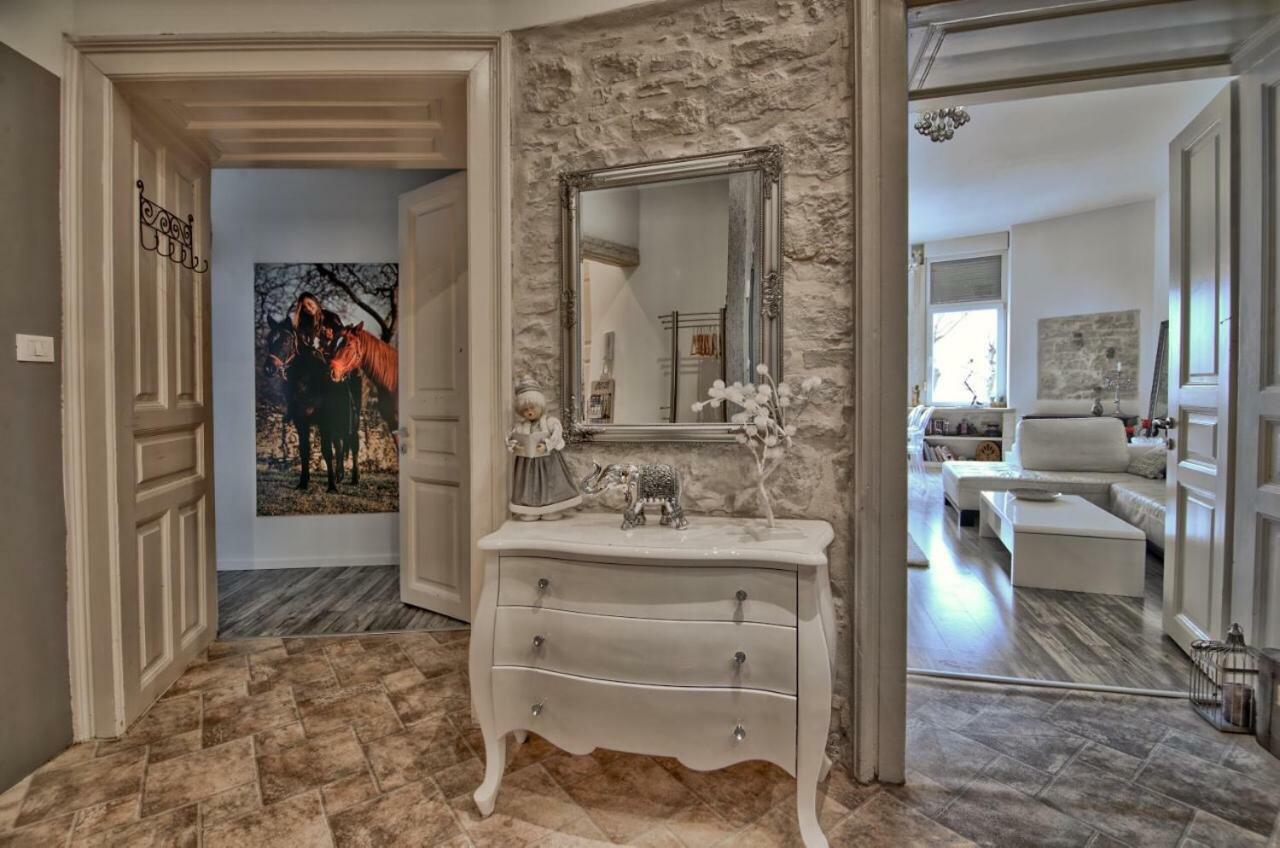 Luxury With Sea View Appartement Pula Buitenkant foto